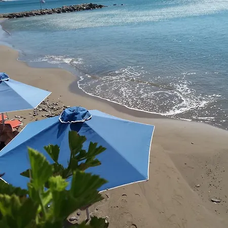 San Georgio Hotel Tsoútsouros